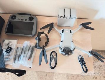 DJI MINI 4 PRO FLY MORE COMBO RC2