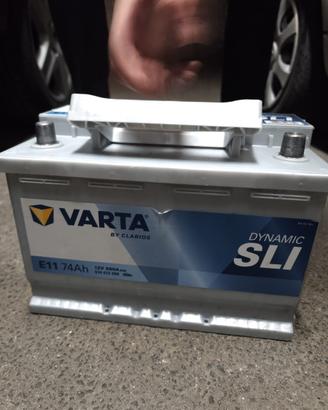 Batteria auto varta