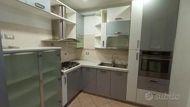 Cucina angolare 365x230 cm già smontata