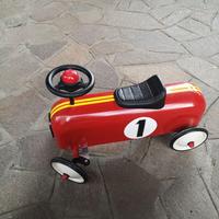 Macchina cavalcabile vintage