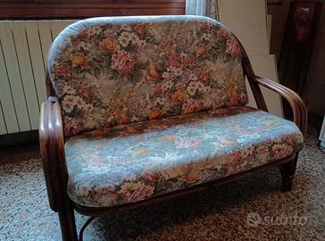 Set composto da 2 divani e 1 poltrona in vimini