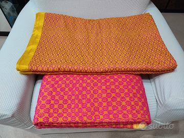 Coperte Antiche tessute al telaio con filati prega