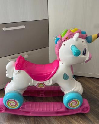 unicorno dondolo/rotelle