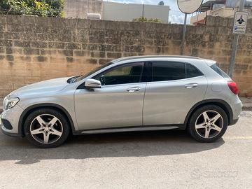 Mercedes gla 200 automatca, premium