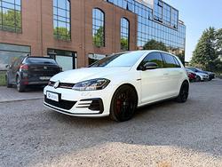 Volkswagen Golf 2.0 tsi Gti Performance 245cv dsg
