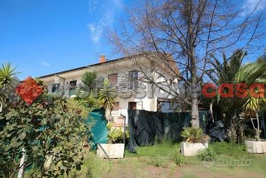 Mascalucia appartamento con terrazzo e giardino -4