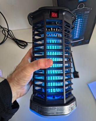 Lampada Zanzariera con luce addizionale