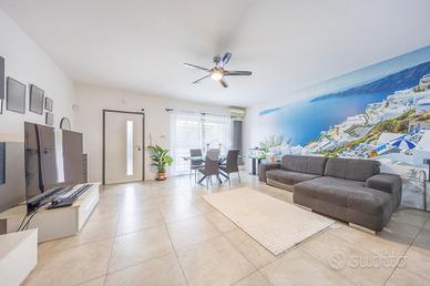 VILLA A SCHIERA A GUIDONIA MONTECELIO
