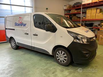 Furgone Opel Vivaro con 72.500Km  € 13.500+iva