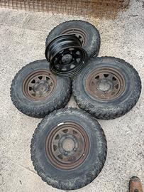 Gomme e cerchi per defender