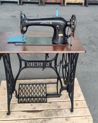 Macchina per cucire Singer 31 k 32