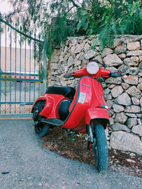 Vespa v 50