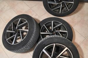 Cerchi in lega R16 con gomme estive Bridgestone