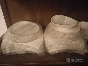 servizio di piatti livellara nuovo