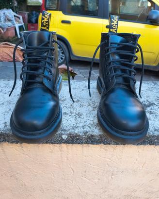 Dr.Martens