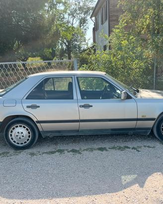 mercedes benz serie 200 (w124)