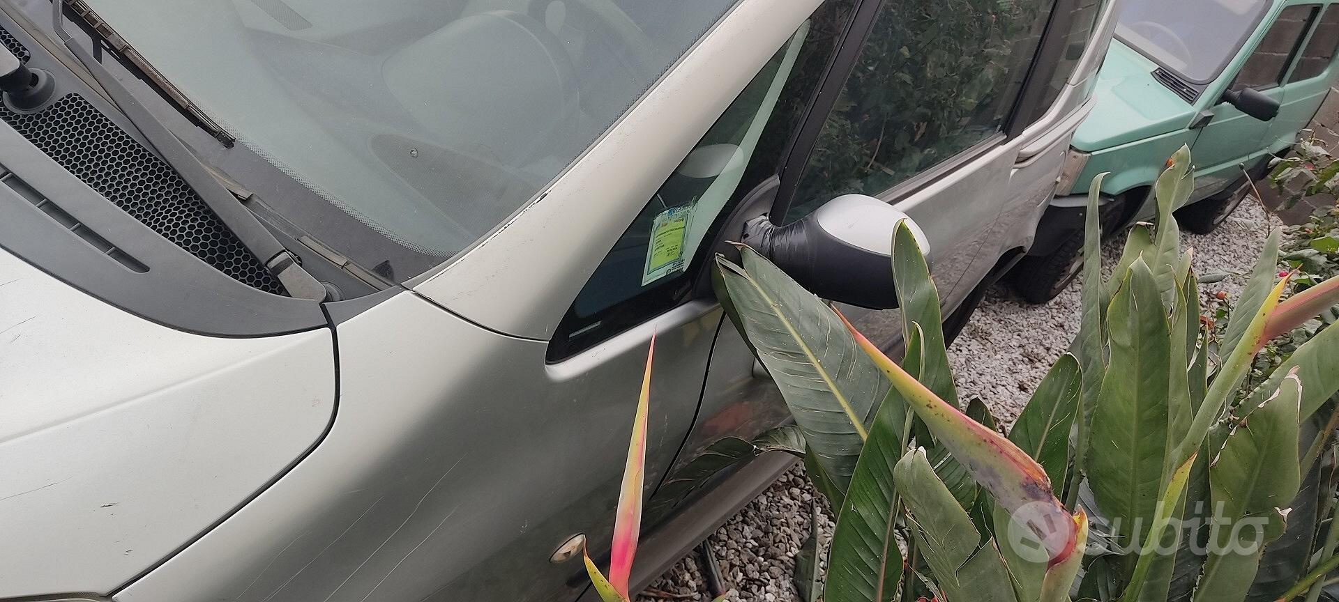Peugeot 1007 2006 photo 5
