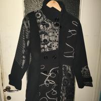 Cappotto Donna con dettagli floreali giapponesi 
