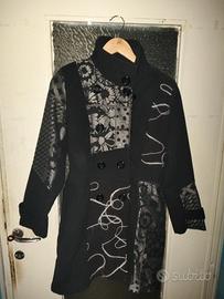 Cappotto Donna con dettagli floreali giapponesi 