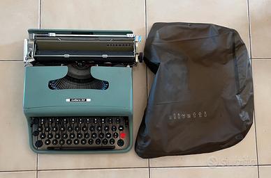 Macchina da Scrivere Olivetti Lettera 22