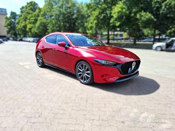 MAZDA 3 2.0L Skyactiv-G M-Hybrid Exceed