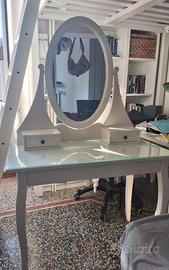 Toeletta con specchio Hemnes Ikea