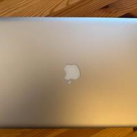 MacBook Pro 15” • SSD 256GB • 8GB RAM