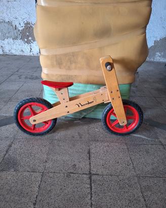 bicicletta di legno