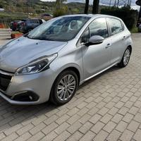 Peugeot 208 neopatentati