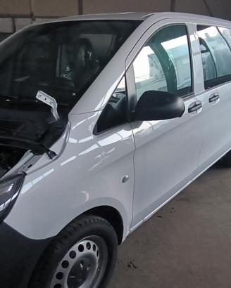 Mercedes Vito 447 solo ricambi 