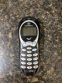 Motorola 120C Cell Phone