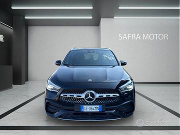 Mercedes-Benz GLA 180 d Automatic Premium