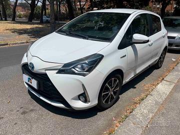 Toyota Yaris Hybrid 2 ANNI DI GARANZIA NEOPATENTAT