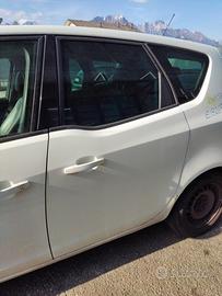 Porta posteriore sinistra OPEL MERIVA del 2011