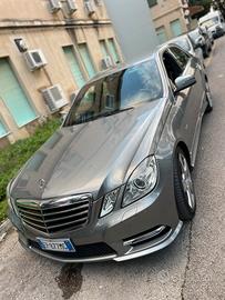 Mercedes E250 allestimento///AMG