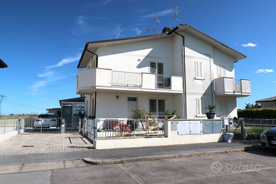 Villetta a schiera angolare