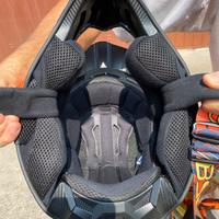 Casco Airoh wraap beast matt con visiera 