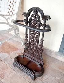 Portaombrelli in ghisa