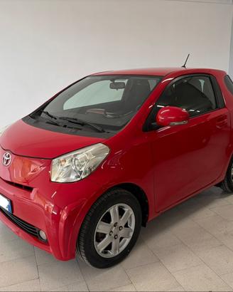 Toyota iQ Cvt automatica Perfetta !