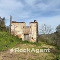 Rudere con terreno a Moscufo