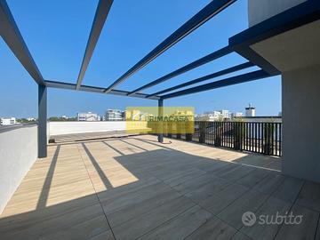 ATTICO NUOVA COSTRUZIONE 200 MT DAL MARE Rif.2097