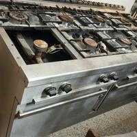 Cucina a gas in acciaio per mensa 