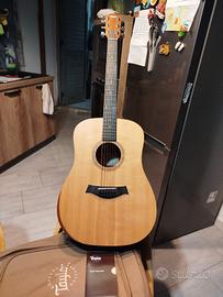 chitarra acustica elettrificata Taylor