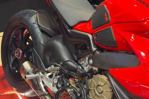 Accessori per Streetfigther v4 e  Panigale v4