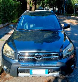 Toyota Rav4 Luxury 