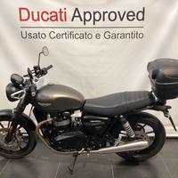 TRIUMPH STREET TWIN 900