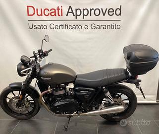 TRIUMPH STREET TWIN 900