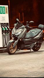 Yamaha Xmax Tech max 125
