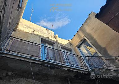 Primo Piano Con Terrazza In Centro