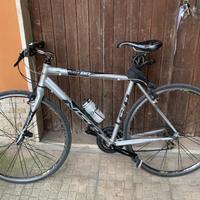 Bici ibrida NSR inRoad – Leggera e scattante